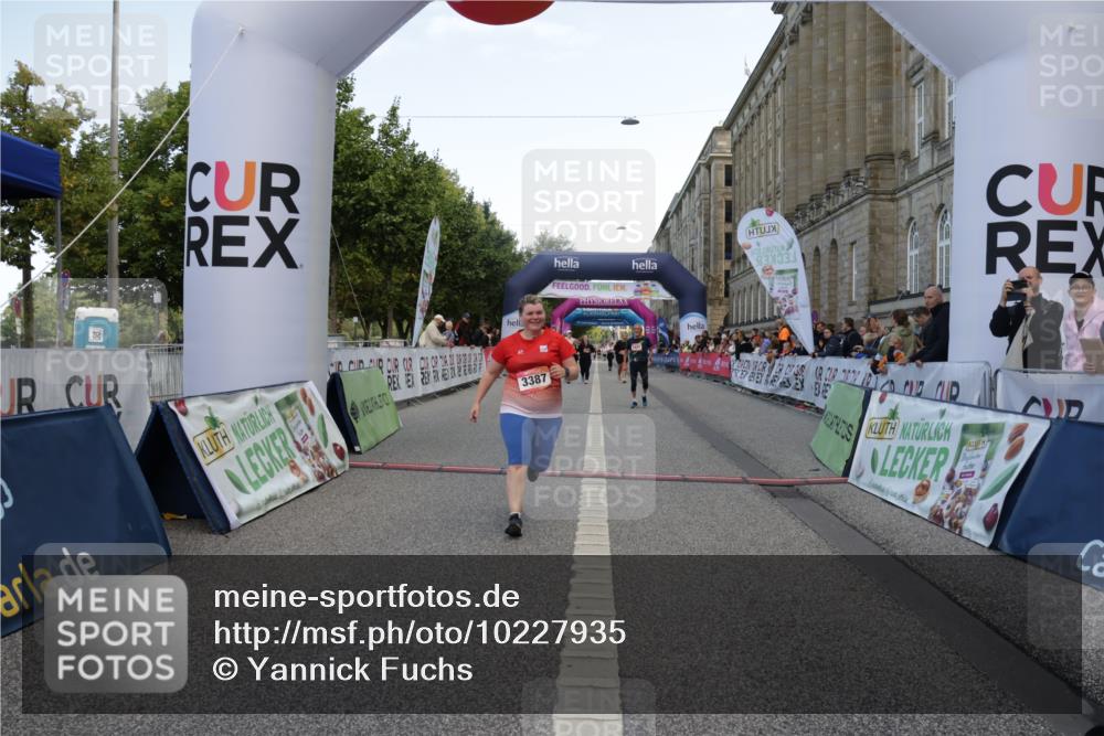 06.09.2026 - CURREX Alsterlauf Yannick Fuchs http://msf.ph/oto/10227935 06.09.2026 10:31:51 Ziel 3387, 5368, 5907, 8033 meine-sportfotos.de