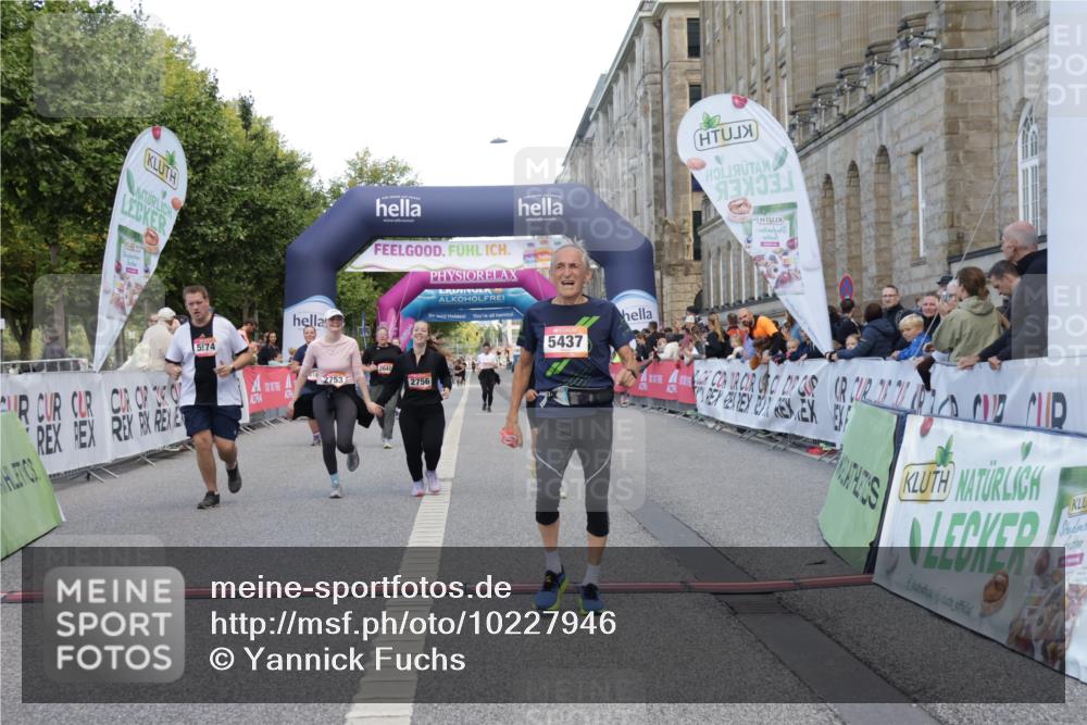 06.09.2026 - CURREX Alsterlauf Yannick Fuchs http://msf.ph/oto/10227946 06.09.2026 10:31:57 Ziel 2753, 2756, 3387, 4338, 5437, 5574 meine-sportfotos.de