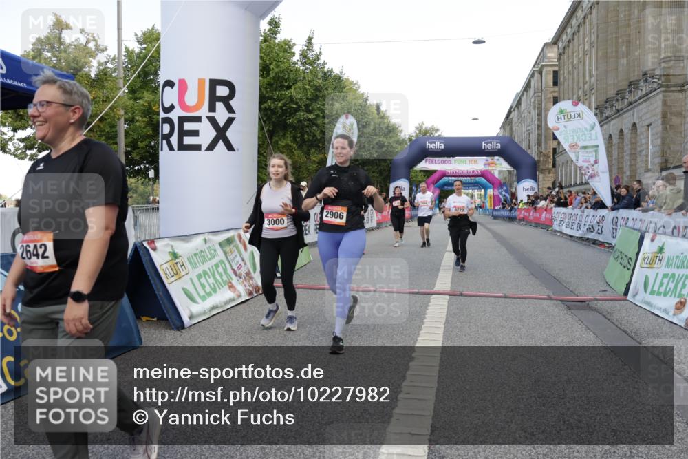 06.09.2026 - CURREX Alsterlauf Yannick Fuchs http://msf.ph/oto/10227982 06.09.2026 10:32:08 Ziel 2539, 2544, 2642, 2906, 3000, 3329, 4723, 6185 meine-sportfotos.de