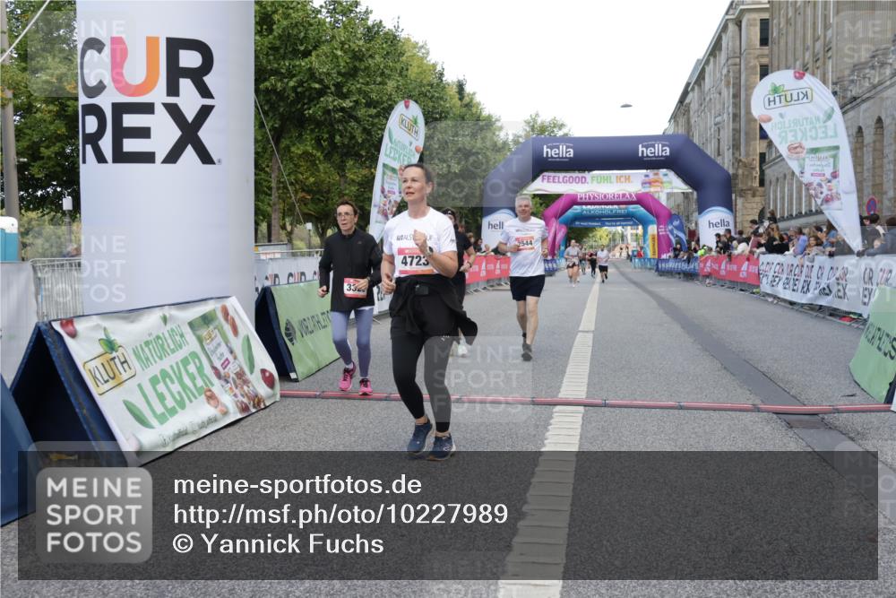 06.09.2026 - CURREX Alsterlauf Yannick Fuchs http://msf.ph/oto/10227989 06.09.2026 10:32:11 Ziel 2539, 2544, 2642, 2906, 3000, 3329, 4723, 6185 meine-sportfotos.de