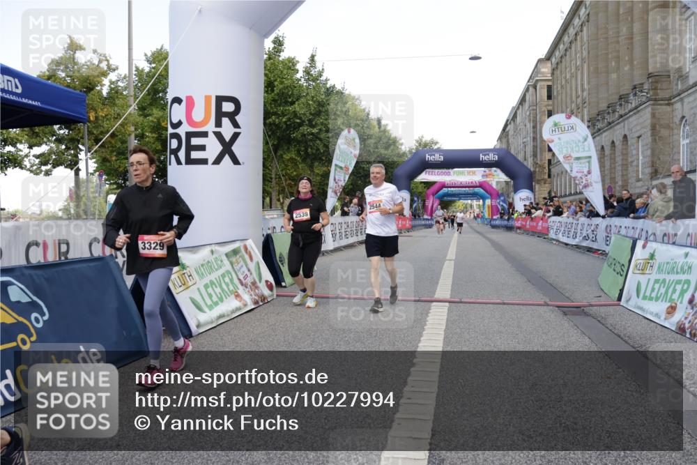 06.09.2026 - CURREX Alsterlauf Yannick Fuchs http://msf.ph/oto/10227994 06.09.2026 10:32:13 Ziel 2539, 2544, 2906, 3000, 3329, 4723 meine-sportfotos.de
