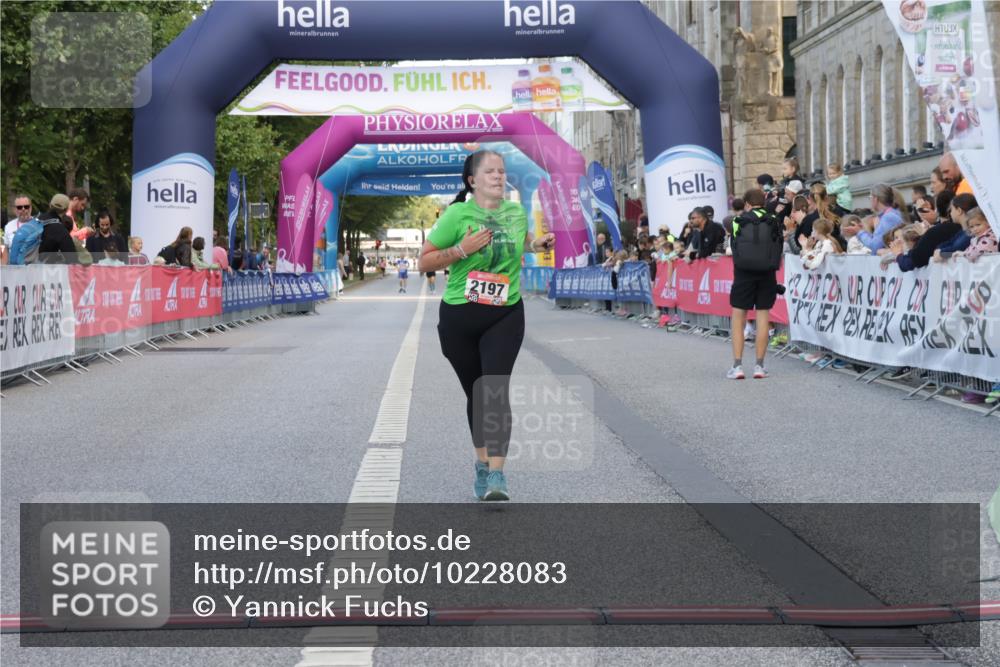 06.09.2026 - CURREX Alsterlauf Yannick Fuchs http://msf.ph/oto/10228083 06.09.2026 10:33:46 Ziel 2197, 6304 meine-sportfotos.de