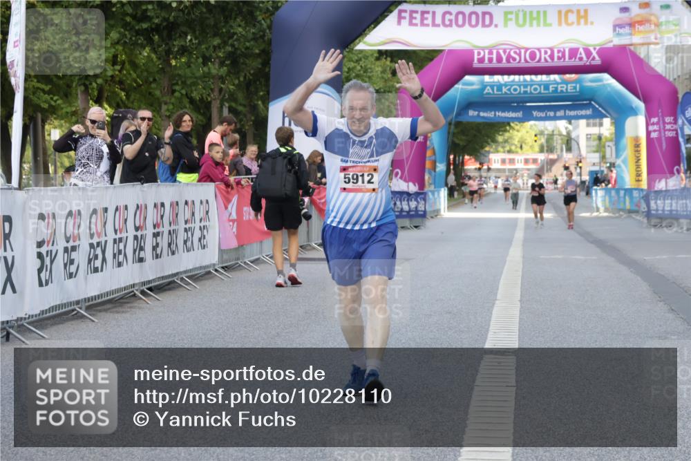 06.09.2026 - CURREX Alsterlauf Yannick Fuchs http://msf.ph/oto/10228110 06.09.2026 10:34:36 Ziel 5912 meine-sportfotos.de