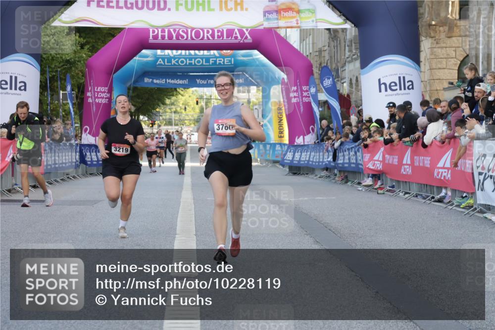06.09.2026 - CURREX Alsterlauf Yannick Fuchs http://msf.ph/oto/10228119 06.09.2026 10:34:55 Ziel 3219, 3760 meine-sportfotos.de