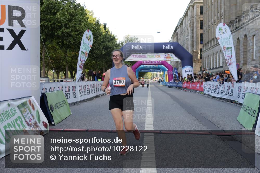 06.09.2026 - CURREX Alsterlauf Yannick Fuchs http://msf.ph/oto/10228122 06.09.2026 10:34:58 Ziel 3219, 3760 meine-sportfotos.de