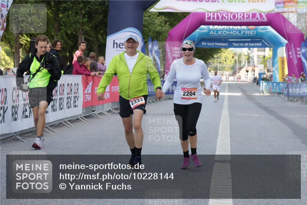 06.09.2026 - CURREX Alsterlauf Yannick Fuchs http://msf.ph/oto/10228144 06.09.2026 10:35:50 Ziel 2204, 2333 meine-sportfotos.de