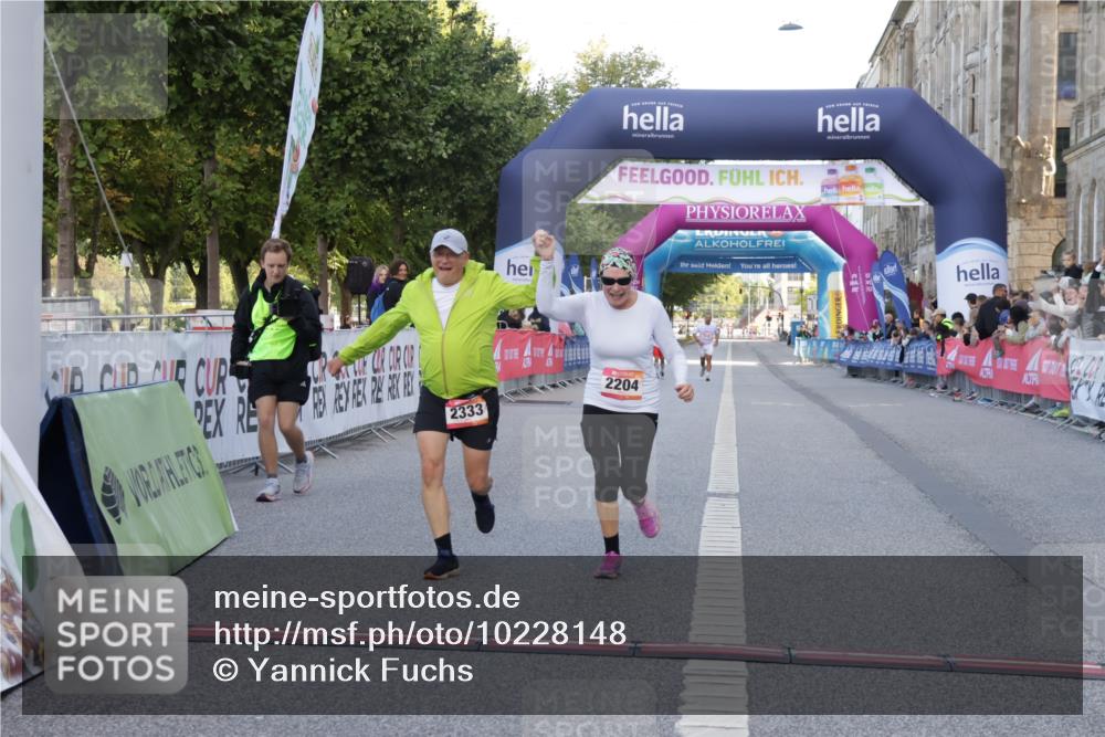06.09.2026 - CURREX Alsterlauf Yannick Fuchs http://msf.ph/oto/10228148 06.09.2026 10:35:51 Ziel 2204, 2333 meine-sportfotos.de