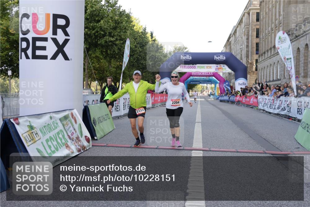 06.09.2026 - CURREX Alsterlauf Yannick Fuchs http://msf.ph/oto/10228151 06.09.2026 10:35:52 Ziel 2204, 2333 meine-sportfotos.de