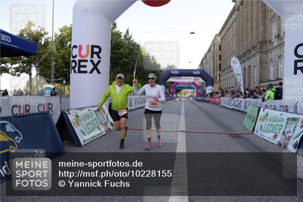 06.09.2026 - CURREX Alsterlauf Yannick Fuchs http://msf.ph/oto/10228155 06.09.2026 10:35:53 Ziel 2204, 2333 meine-sportfotos.de