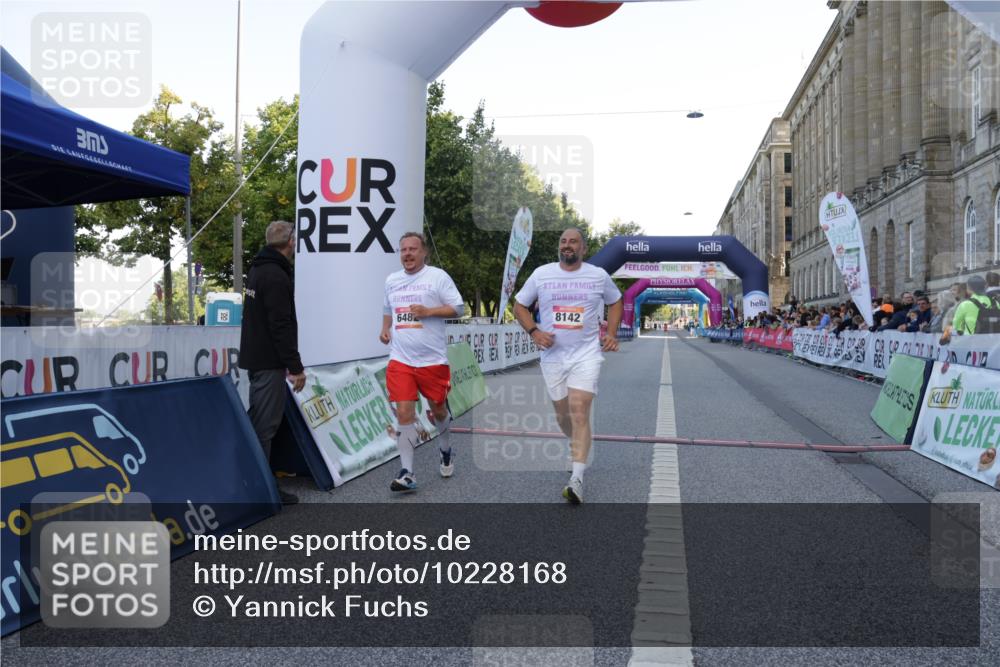 06.09.2026 - CURREX Alsterlauf Yannick Fuchs http://msf.ph/oto/10228168 06.09.2026 10:36:12 Ziel 6482, 8142 meine-sportfotos.de