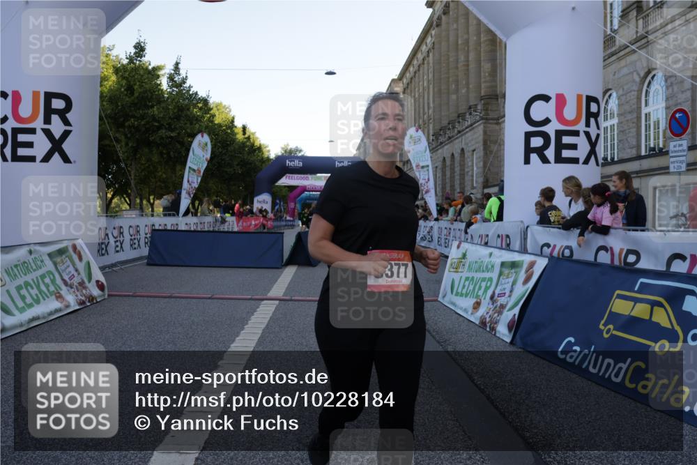 06.09.2026 - CURREX Alsterlauf Yannick Fuchs http://msf.ph/oto/10228184 06.09.2026 10:38:02 Ziel 3377, 3569 meine-sportfotos.de