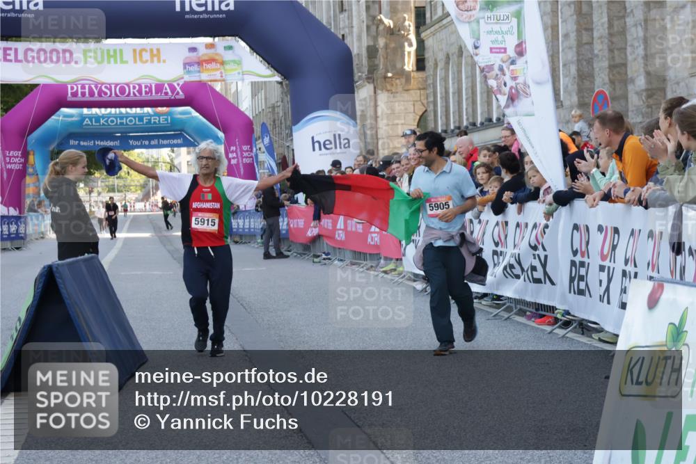 06.09.2026 - CURREX Alsterlauf Yannick Fuchs http://msf.ph/oto/10228191 06.09.2026 10:39:43 Ziel  meine-sportfotos.de
