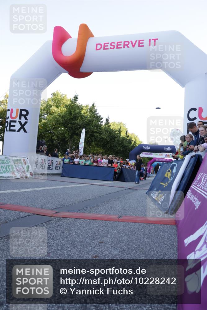 06.09.2026 - CURREX Alsterlauf Yannick Fuchs http://msf.ph/oto/10228242 06.09.2026 10:46:51 Ziel  meine-sportfotos.de