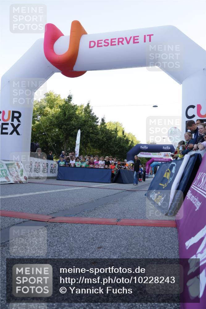 06.09.2026 - CURREX Alsterlauf Yannick Fuchs http://msf.ph/oto/10228243 06.09.2026 10:46:52 Ziel  meine-sportfotos.de