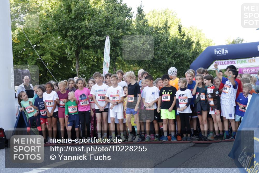 06.09.2026 - CURREX Alsterlauf Yannick Fuchs http://msf.ph/oto/10228255 06.09.2026 10:48:18 Ziel  meine-sportfotos.de