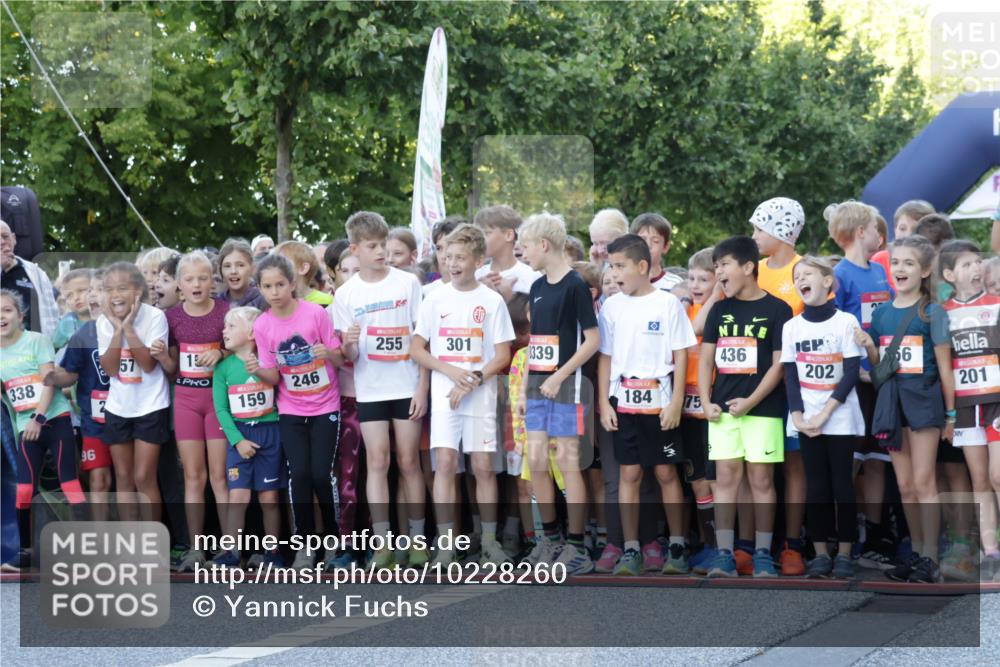 06.09.2026 - CURREX Alsterlauf Yannick Fuchs http://msf.ph/oto/10228260 06.09.2026 10:48:22 Ziel  meine-sportfotos.de