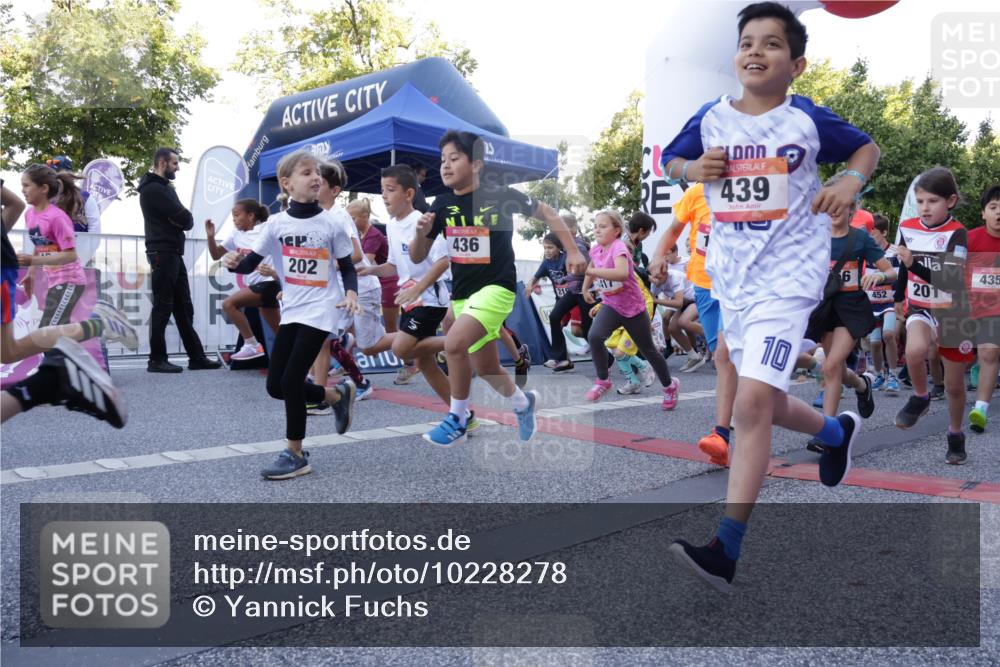 06.09.2026 - CURREX Alsterlauf Yannick Fuchs http://msf.ph/oto/10228278 06.09.2026 10:48:43 Ziel  meine-sportfotos.de