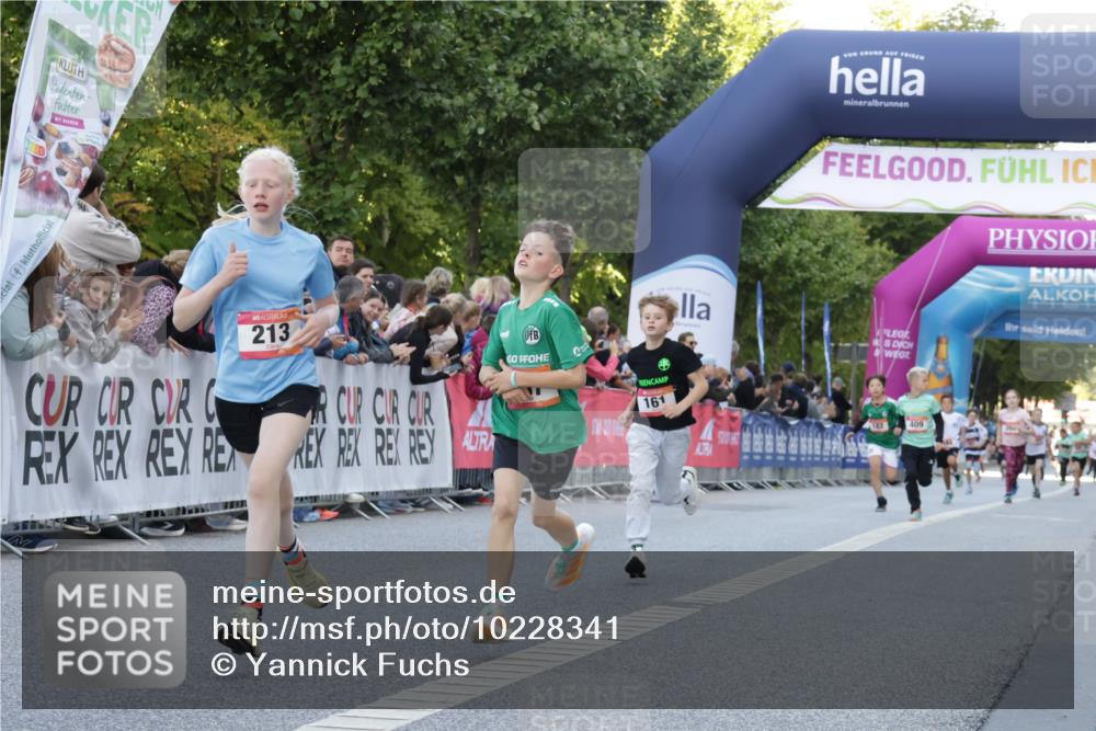 06.09.2026 - CURREX Alsterlauf Yannick Fuchs http://msf.ph/oto/10228341 06.09.2026 10:52:35 Ziel 161, 174, 213, 307, 316 meine-sportfotos.de