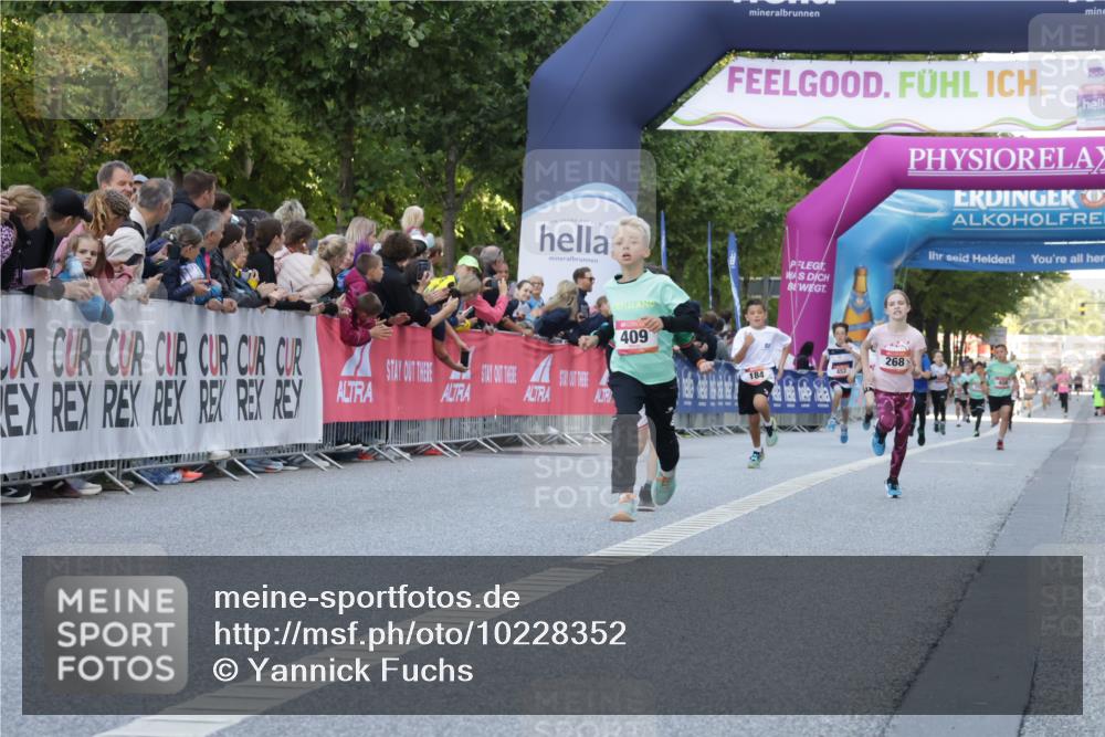 06.09.2026 - CURREX Alsterlauf Yannick Fuchs http://msf.ph/oto/10228352 06.09.2026 10:52:38 Ziel 161, 174, 182, 213, 268, 307, 316, 409 meine-sportfotos.de