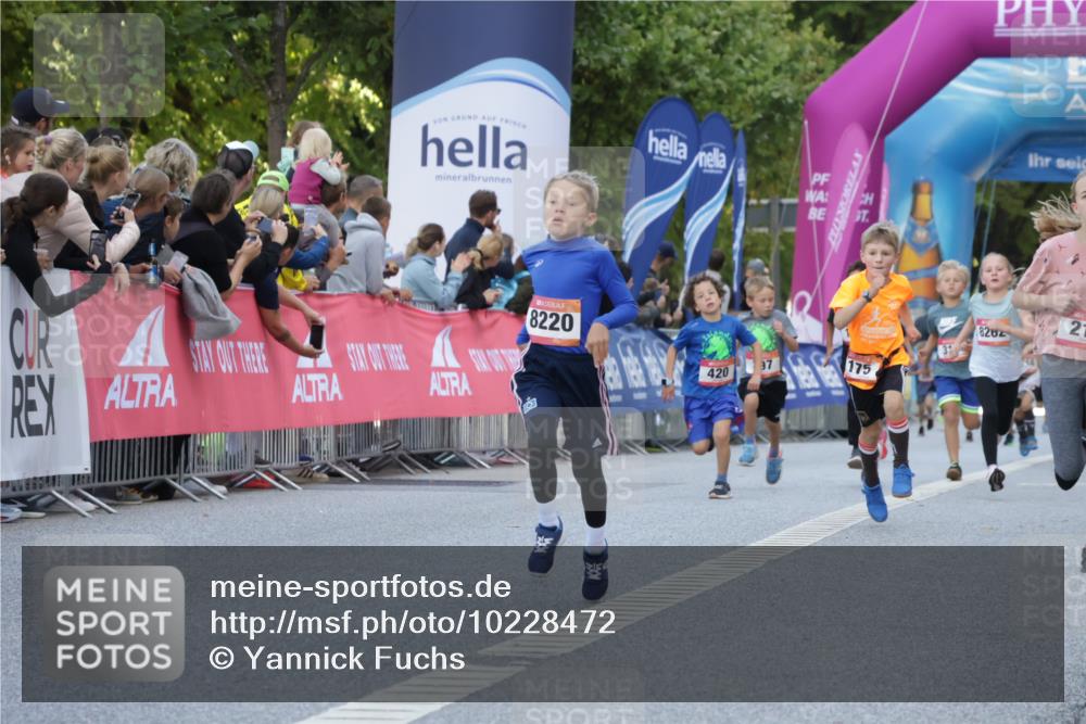 06.09.2026 - CURREX Alsterlauf Yannick Fuchs http://msf.ph/oto/10228472 06.09.2026 10:53:16 Ziel 168, 170, 183, 204, 210, 272, 309, 8182, 8220 meine-sportfotos.de