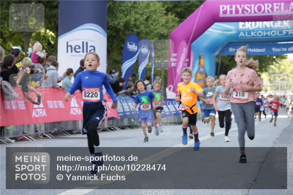 06.09.2026 - CURREX Alsterlauf Yannick Fuchs http://msf.ph/oto/10228474 06.09.2026 10:53:16 Ziel 168, 170, 183, 204, 210, 272, 309, 8182, 8220 meine-sportfotos.de