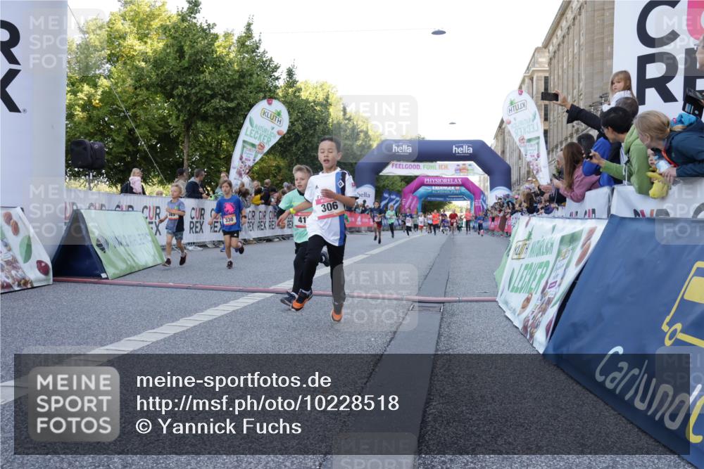 06.09.2026 - CURREX Alsterlauf Yannick Fuchs http://msf.ph/oto/10228518 06.09.2026 10:53:36 Ziel 159, 190, 219, 263, 265, 266, 274, 275, 306, 314, 330, 336, 338, 402, 415, 445, 8124, 8180, 8181, 8329 meine-sportfotos.de