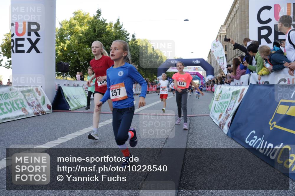 06.09.2026 - CURREX Alsterlauf Yannick Fuchs http://msf.ph/oto/10228540 06.09.2026 10:53:43 Ziel 154, 159, 169, 214, 219, 257, 259, 265, 266, 286, 306, 330, 401, 415, 442, 445, 8123 meine-sportfotos.de
