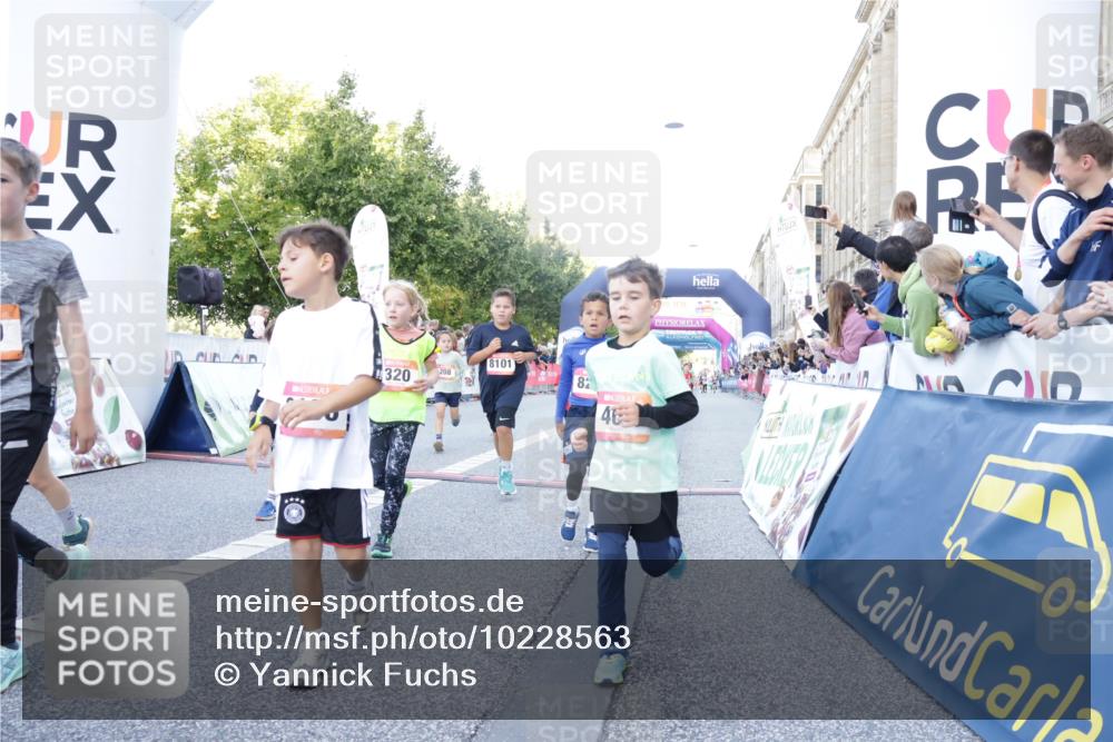 06.09.2026 - CURREX Alsterlauf Yannick Fuchs http://msf.ph/oto/10228563 06.09.2026 10:53:52 Ziel 164, 169, 172, 177, 185, 208, 214, 243, 320, 334, 354, 362, 389, 404, 418, 422, 442, 8094, 8101, 8112, 8123, 8196, 8221, 8252 meine-sportfotos.de