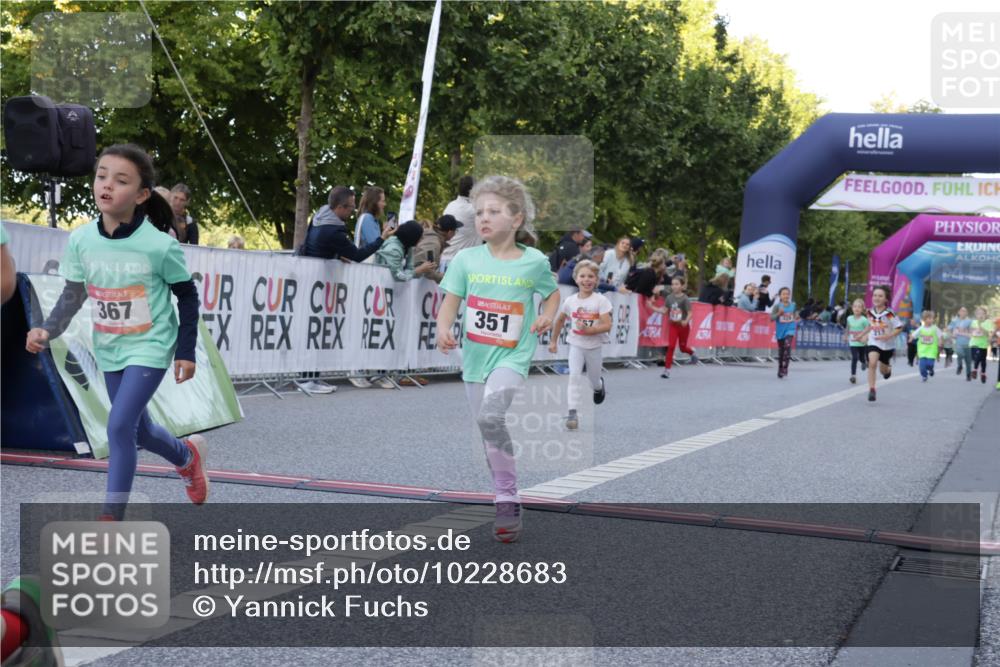 06.09.2026 - CURREX Alsterlauf Yannick Fuchs http://msf.ph/oto/10228683 06.09.2026 10:54:35 Ziel 162, 212, 267, 297, 326, 333, 343, 351, 361, 367, 456, 8343 meine-sportfotos.de