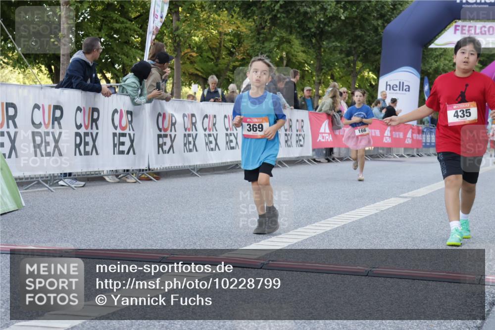 06.09.2026 - CURREX Alsterlauf Yannick Fuchs http://msf.ph/oto/10228799 06.09.2026 10:55:26 Ziel 156, 181, 198, 199, 232, 242, 291, 368, 369, 396, 435, 439, 441 meine-sportfotos.de