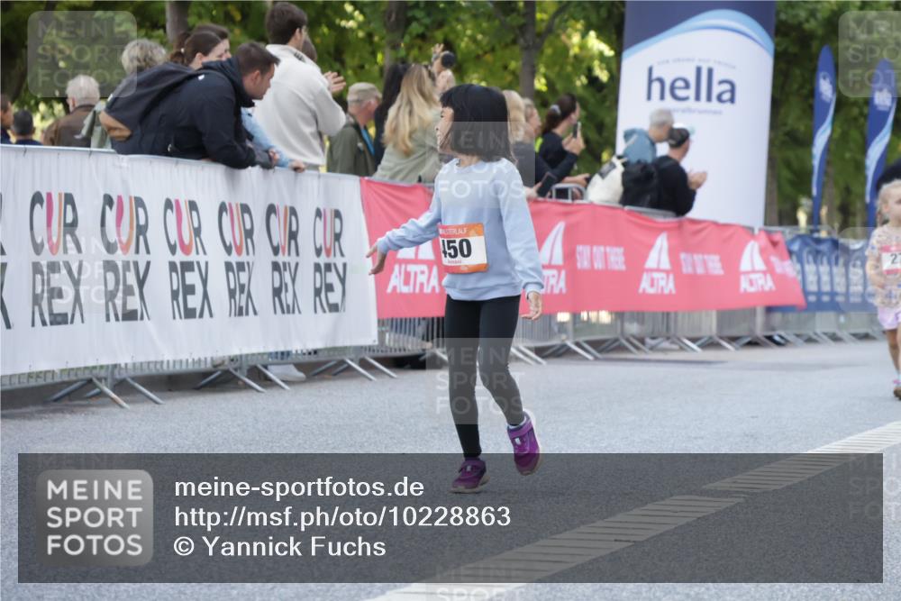 06.09.2026 - CURREX Alsterlauf Yannick Fuchs http://msf.ph/oto/10228863 06.09.2026 10:56:11 Ziel 152, 450 meine-sportfotos.de