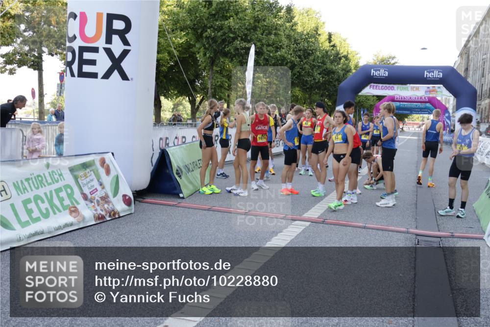 06.09.2026 - CURREX Alsterlauf Yannick Fuchs http://msf.ph/oto/10228880 06.09.2026 10:59:38 Ziel  meine-sportfotos.de