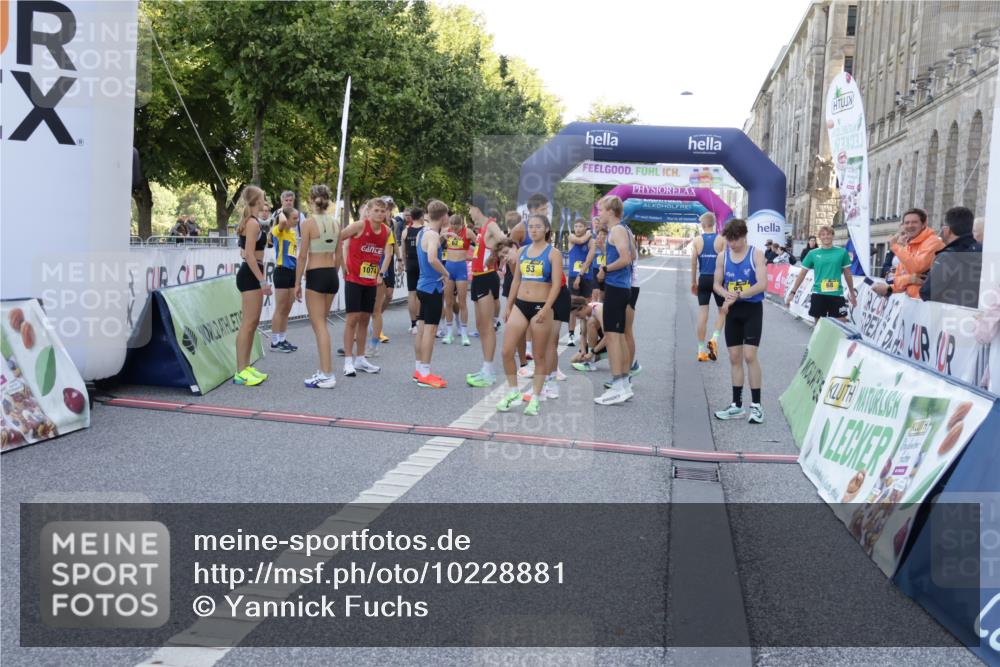 06.09.2026 - CURREX Alsterlauf Yannick Fuchs http://msf.ph/oto/10228881 06.09.2026 10:59:39 Ziel  meine-sportfotos.de
