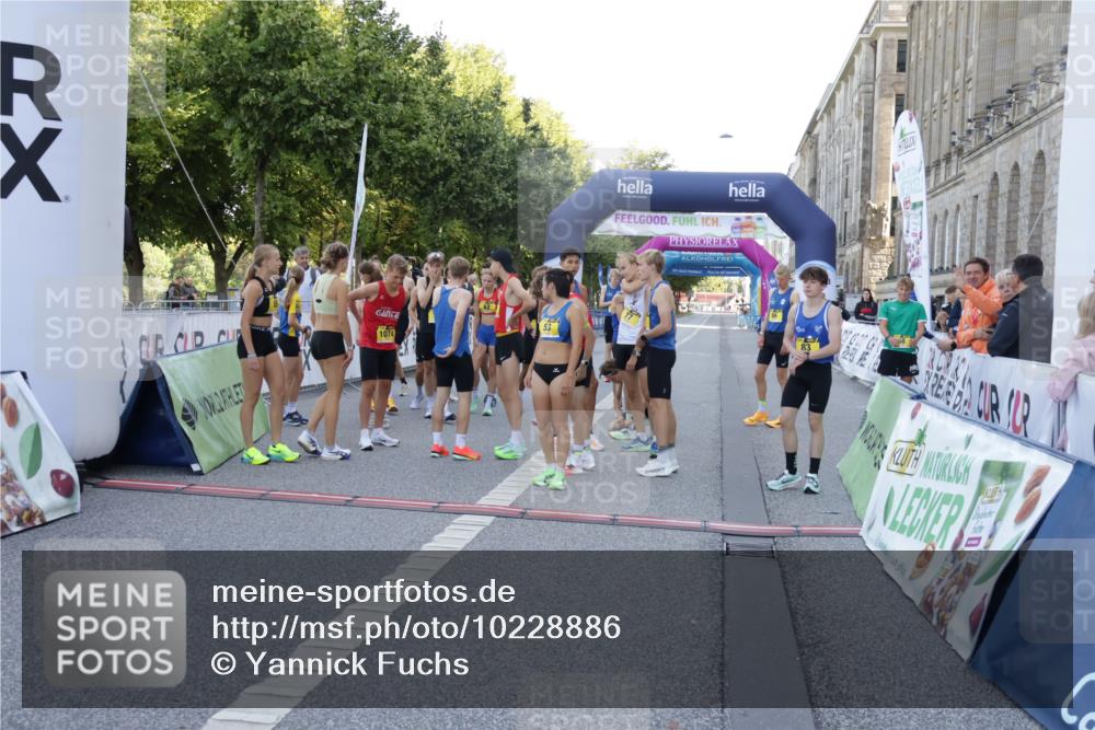 06.09.2026 - CURREX Alsterlauf Yannick Fuchs http://msf.ph/oto/10228886 06.09.2026 10:59:41 Ziel  meine-sportfotos.de