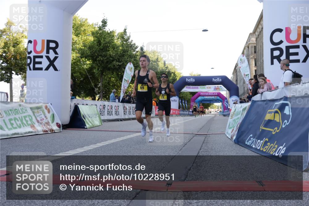 06.09.2026 - CURREX Alsterlauf Yannick Fuchs http://msf.ph/oto/10228951 06.09.2026 11:04:12 Ziel 55, 56, 66, 68, 69, 72, 76, 81, 90 meine-sportfotos.de