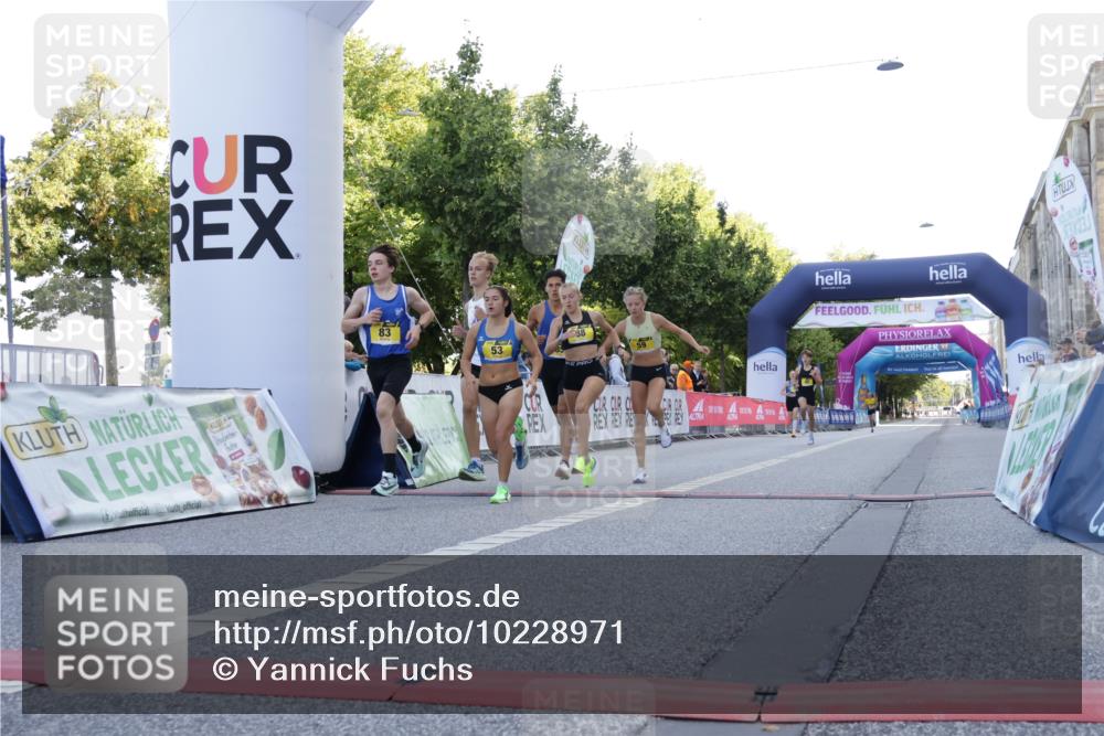 06.09.2026 - CURREX Alsterlauf Yannick Fuchs http://msf.ph/oto/10228971 06.09.2026 11:04:22 Ziel 51, 53, 59, 67, 77, 80, 83, 85, 88, 1074 meine-sportfotos.de