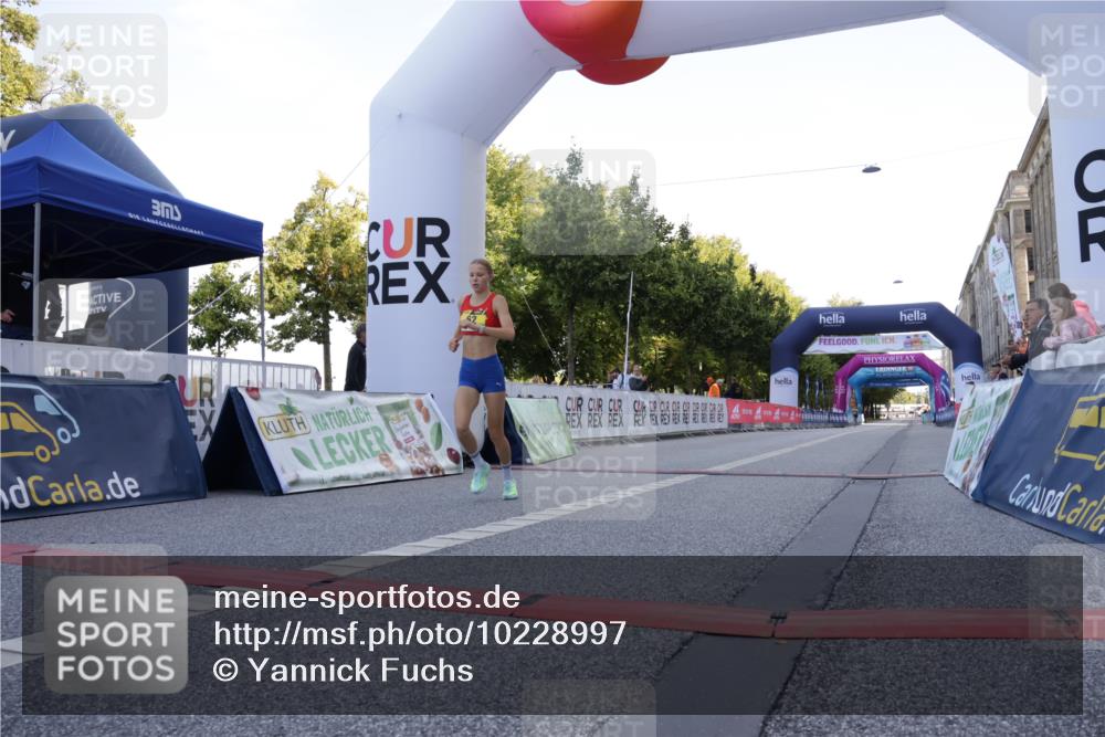 06.09.2026 - CURREX Alsterlauf Yannick Fuchs http://msf.ph/oto/10228997 06.09.2026 11:04:46 Ziel 62 meine-sportfotos.de