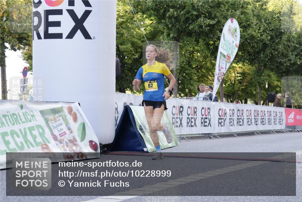 06.09.2026 - CURREX Alsterlauf Yannick Fuchs http://msf.ph/oto/10228999 06.09.2026 11:05:04 Ziel 82 meine-sportfotos.de
