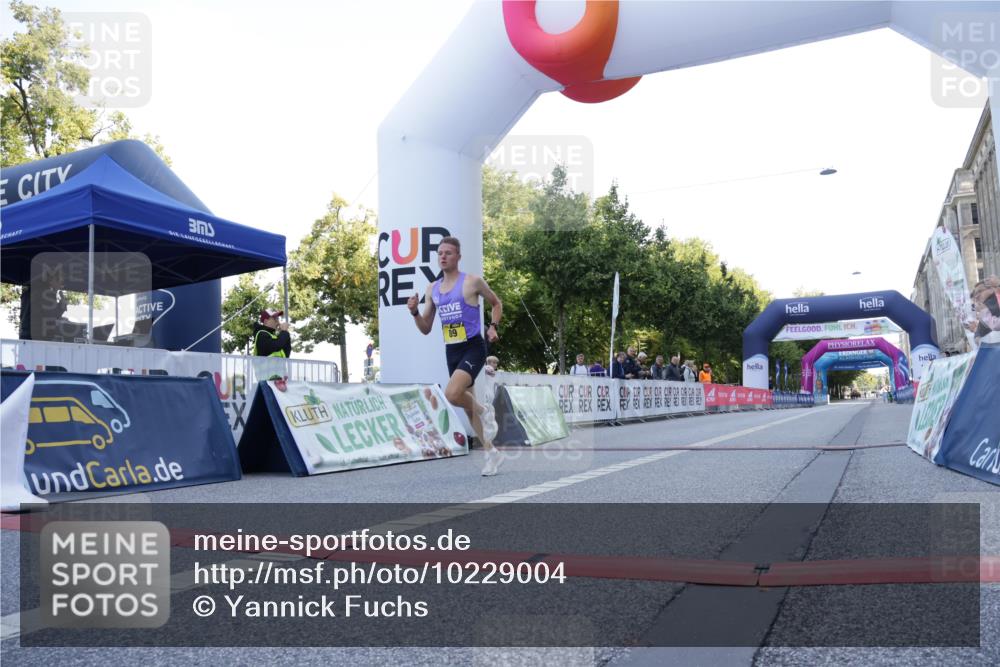 06.09.2026 - CURREX Alsterlauf Yannick Fuchs http://msf.ph/oto/10229004 06.09.2026 11:06:41 Ziel 89 meine-sportfotos.de