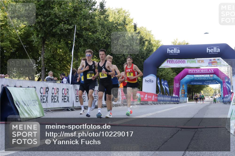 06.09.2026 - CURREX Alsterlauf Yannick Fuchs http://msf.ph/oto/10229017 06.09.2026 11:07:07 Ziel 63, 64, 71, 75, 78, 86, 87 meine-sportfotos.de