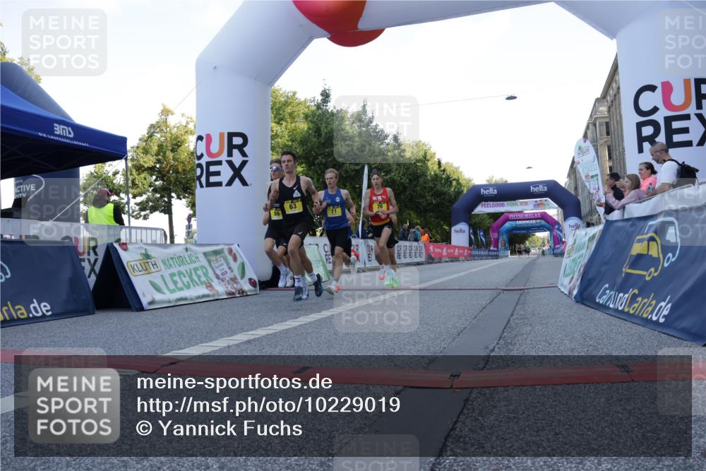 06.09.2026 - CURREX Alsterlauf Yannick Fuchs http://msf.ph/oto/10229019 06.09.2026 11:07:08 Ziel 63, 64, 71, 75, 78, 86, 87 meine-sportfotos.de