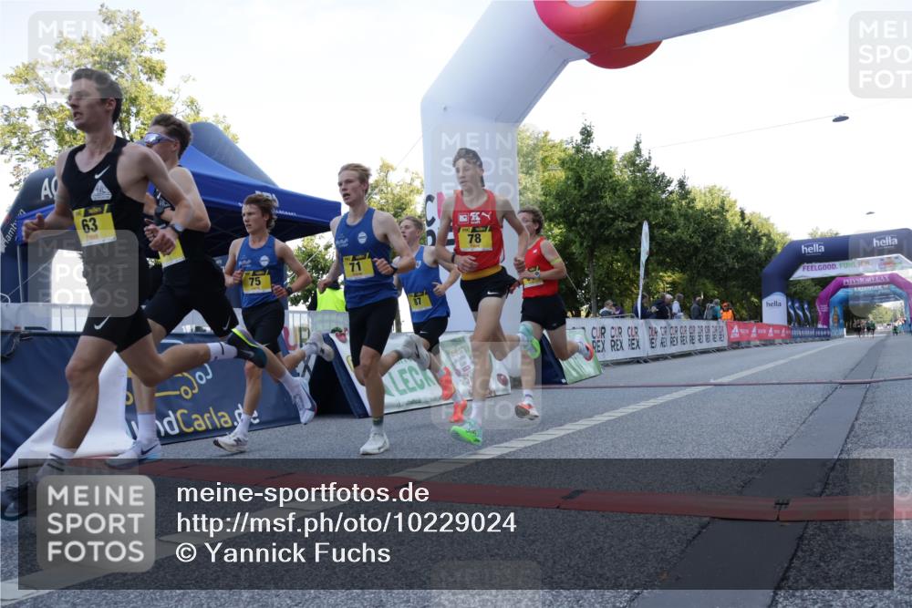 06.09.2026 - CURREX Alsterlauf Yannick Fuchs http://msf.ph/oto/10229024 06.09.2026 11:07:08 Ziel 63, 64, 71, 75, 78, 86, 87 meine-sportfotos.de