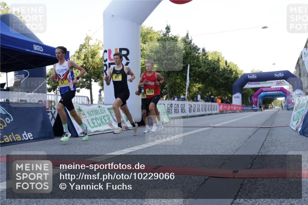 06.09.2026 - CURREX Alsterlauf Yannick Fuchs http://msf.ph/oto/10229066 06.09.2026 11:07:42 Ziel 51, 67, 72, 1074 meine-sportfotos.de