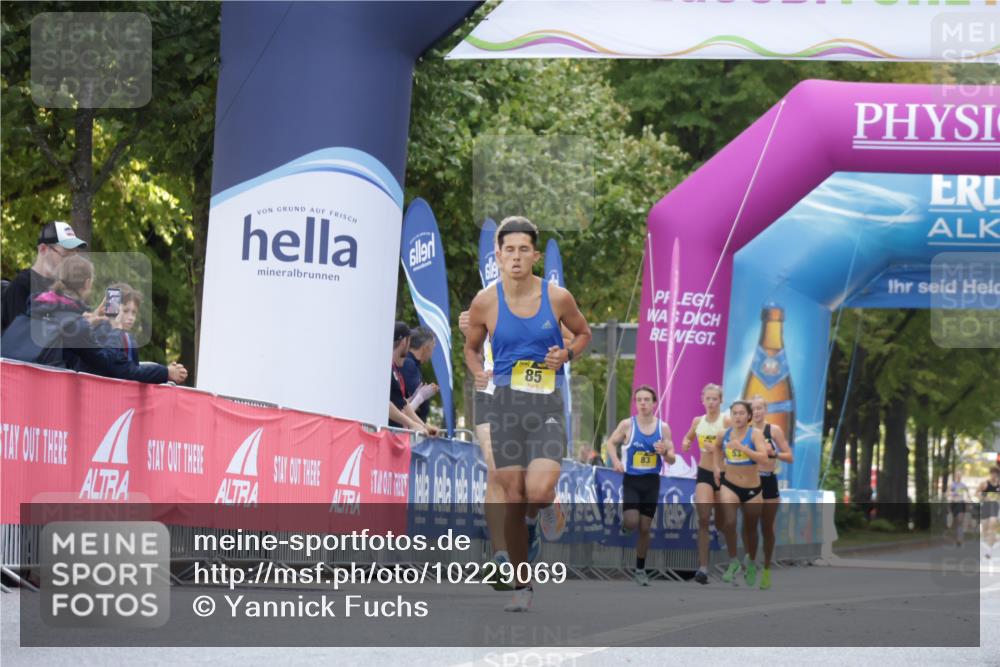 06.09.2026 - CURREX Alsterlauf Yannick Fuchs http://msf.ph/oto/10229069 06.09.2026 11:07:47 Ziel 51, 67, 72, 85, 1074 meine-sportfotos.de