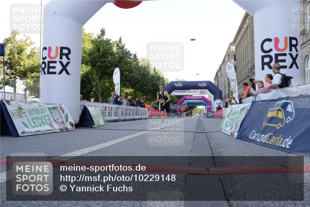 06.09.2026 - CURREX Alsterlauf Yannick Fuchs http://msf.ph/oto/10229148 06.09.2026 11:16:13 Ziel 71, 78, 80, 86 meine-sportfotos.de