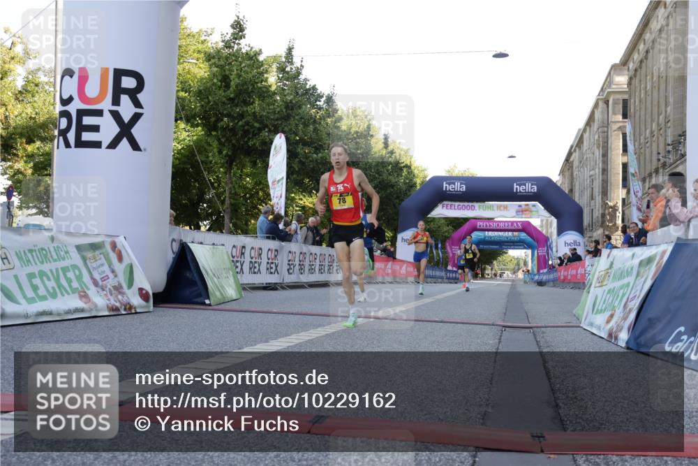 06.09.2026 - CURREX Alsterlauf Yannick Fuchs http://msf.ph/oto/10229162 06.09.2026 11:16:16 Ziel 62, 63, 71, 78, 80, 86, 87 meine-sportfotos.de