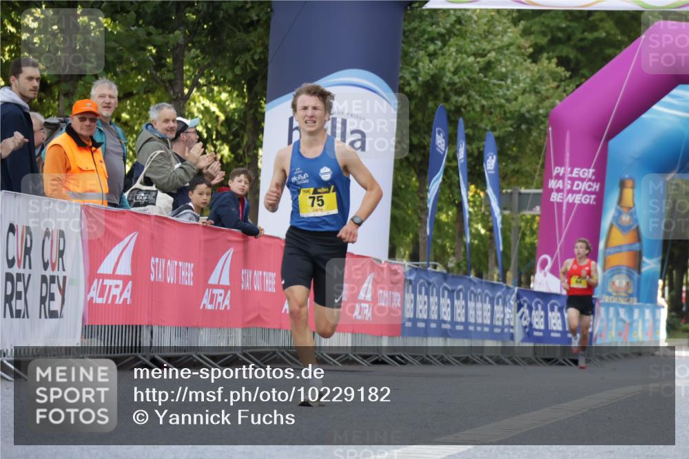06.09.2026 - CURREX Alsterlauf Yannick Fuchs http://msf.ph/oto/10229182 06.09.2026 11:16:28 Ziel 70, 75 meine-sportfotos.de