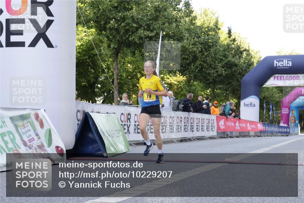 06.09.2026 - CURREX Alsterlauf Yannick Fuchs http://msf.ph/oto/10229207 06.09.2026 11:16:53 Ziel 79 meine-sportfotos.de