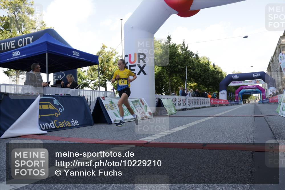 06.09.2026 - CURREX Alsterlauf Yannick Fuchs http://msf.ph/oto/10229210 06.09.2026 11:16:54 Ziel 79 meine-sportfotos.de