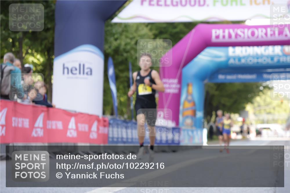 06.09.2026 - CURREX Alsterlauf Yannick Fuchs http://msf.ph/oto/10229216 06.09.2026 11:17:07 Ziel 76 meine-sportfotos.de
